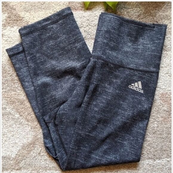 Adidas Pants Athletic Capri Womens Medium Grey White Active Cropped Pocket - Picture 4 of 12